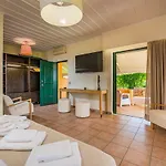 Ammos Sea Front - Adults Only Vasilikí