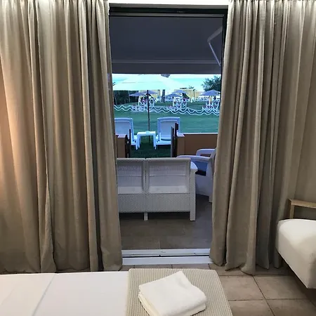 Ammos Sea Front - Adults Only Апартаменты